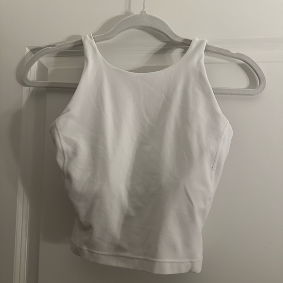 White lulu align tank sz 4 - Picture 1 of 2